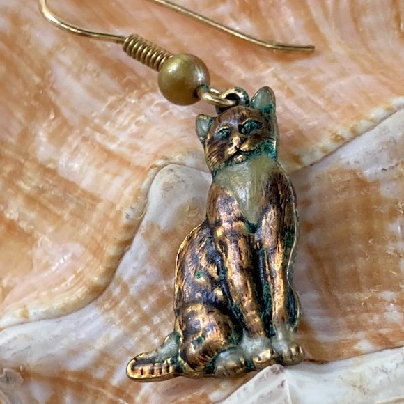 Cute vintage enamel and copper tone cats on dangle earrings - Picture 2 of 6